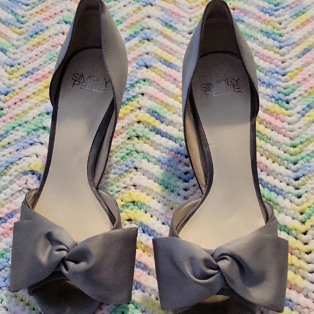 Simply Pelle Gray Women's Shoes with Bow Size 7